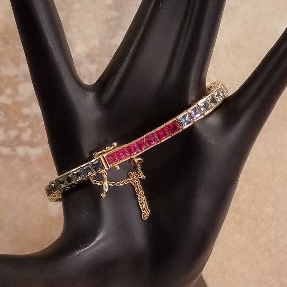 Rainbow Sapphire 18Kt, Princess Cut, Natural Square Sapphires, Tennis Bracelet - Picture 4 of 13